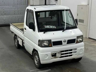 NISSAN CLIPPER TRUCK