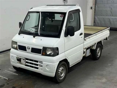 NISSAN CLIPPER TRUCK
