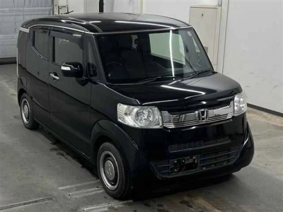 HONDA N-BOX SLASH