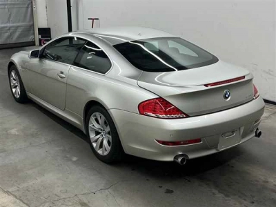 BMW 6 SERIES