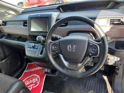 HONDA FREED+