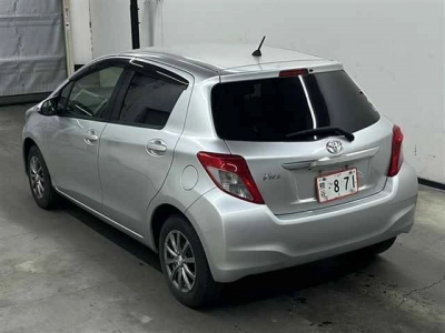 TOYOTA VITZ