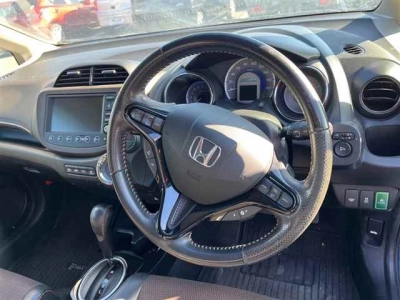 HONDA FIT SHUTTLE HYBRID