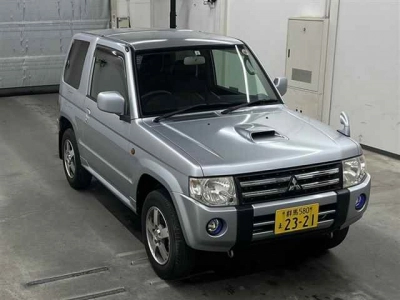 MITSUBISHI PAJERO MINI