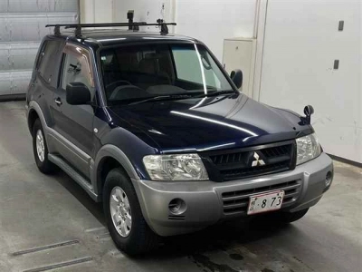 MITSUBISHI PAJERO