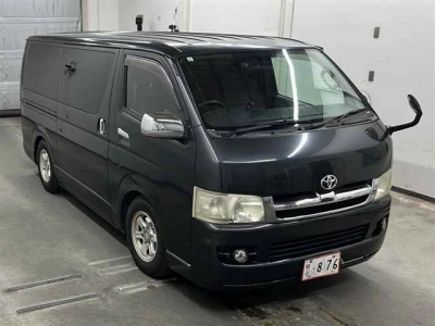TOYOTA HIACE VAN