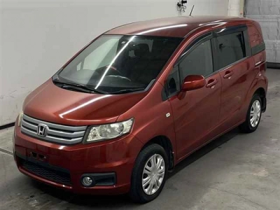 HONDA FREED SPIKE