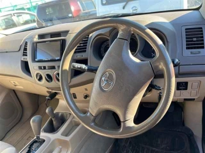 TOYOTA HILUX PICK UP