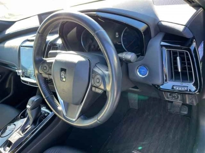 TOYOTA CROWN HYBRID