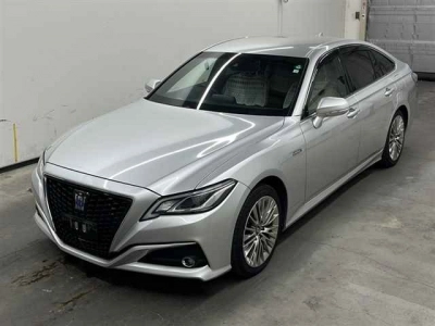 TOYOTA CROWN HYBRID
