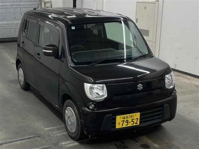 SUZUKI MRWAGON