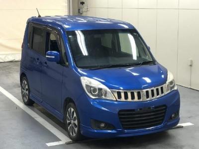 MITSUBISHI DELICA D:2