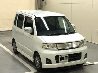 SUZUKI WAGON R STINGRAY