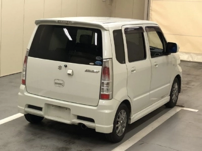 SUZUKI WAGON R STINGRAY
