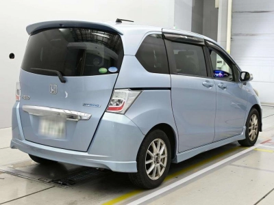 HONDA FREED HYBRID