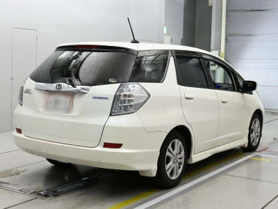 HONDA FIT SHUTTLE HYBRID