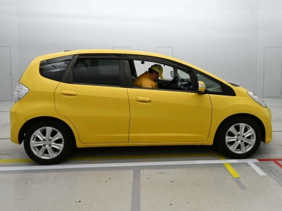 HONDA FIT HYBRID