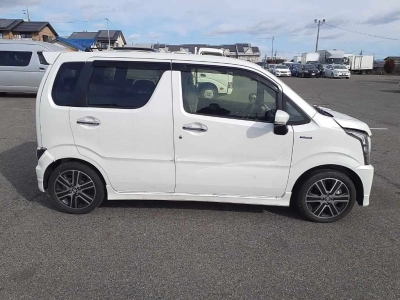 SUZUKI WAGON R STINGRAY