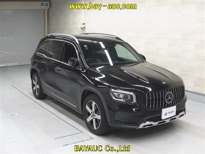 MERCEDES BENZ GLB