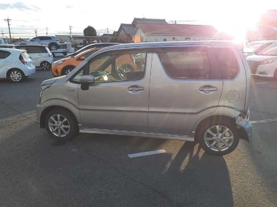 SUZUKI WAGON R STINGRAY