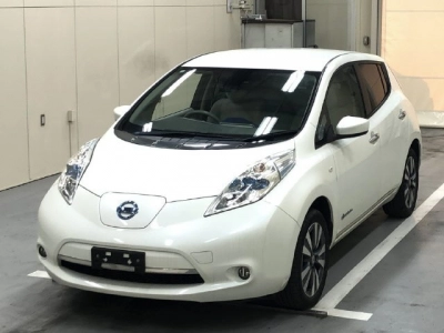 NISSAN LEAF