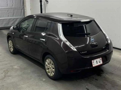 NISSAN LEAF