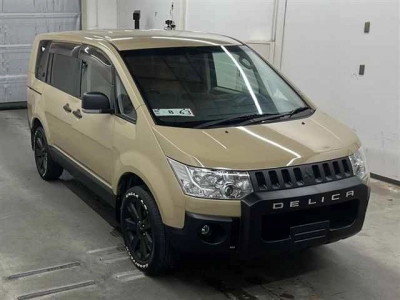 MITSUBISHI DELICA D:5