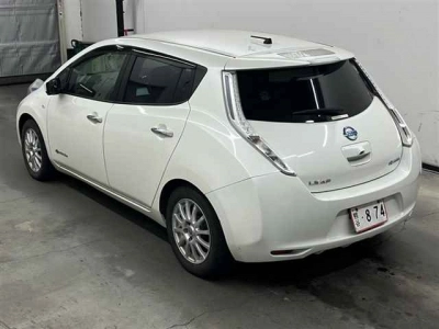NISSAN LEAF