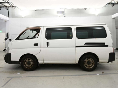 NISSAN CARAVAN