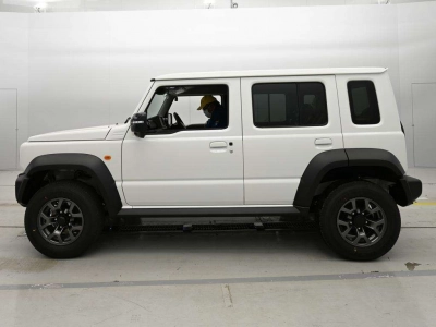 SUZUKI JIMNY NOMADE