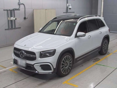 MERCEDES BENZ GLB