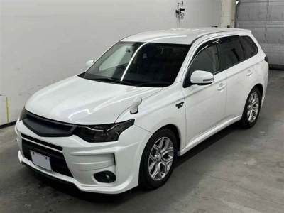 MITSUBISHI OUTLANDER PHEV