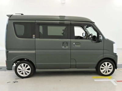 NISSAN NV100 CLIPPER RIO