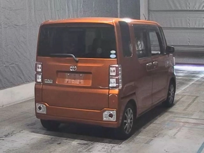 TOYOTA PIXIS MEGA