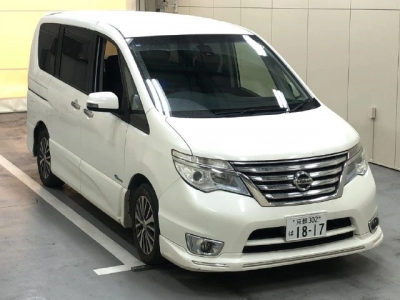 NISSAN SERENA