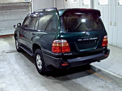 TOYOTA LAND CRUISER 100