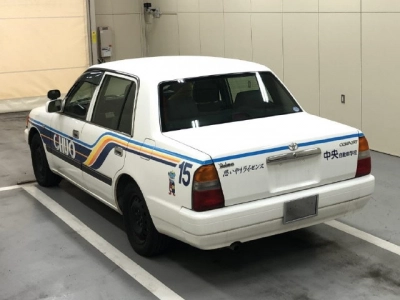 TOYOTA CROWN COMFORT