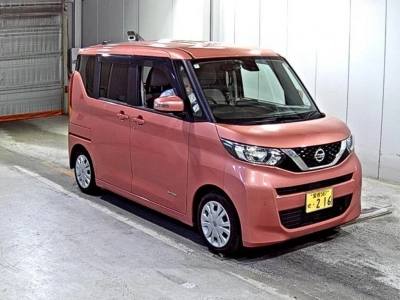 NISSAN ROOX