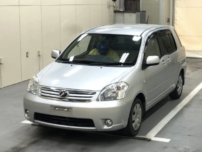 TOYOTA RAUM