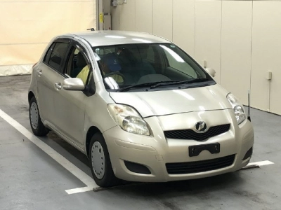 TOYOTA VITZ