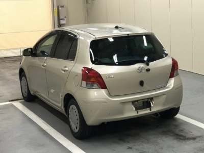 TOYOTA VITZ