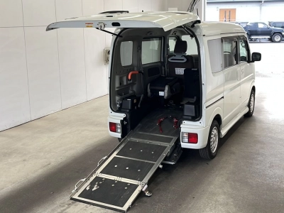 NISSAN NV100 CLIPPER RIO