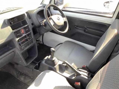 NISSAN NT100 CLIPPER