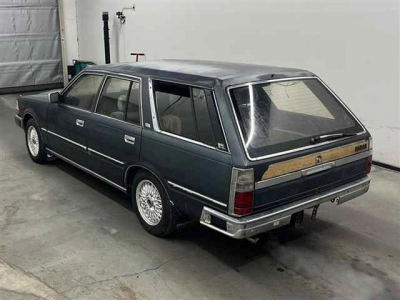 NISSAN GLORIA WAGON