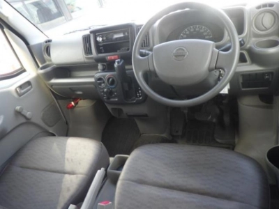 NISSAN NV100 CLIPPER