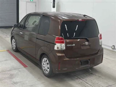 TOYOTA SPADE