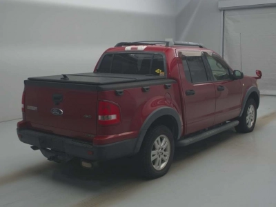 FORD EXPLORER SPORT TRACK