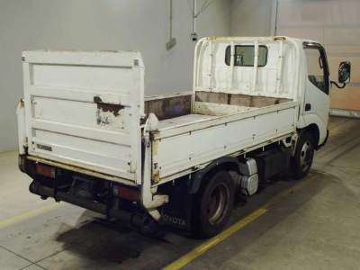 TOYOTA DYNA TRUCK
