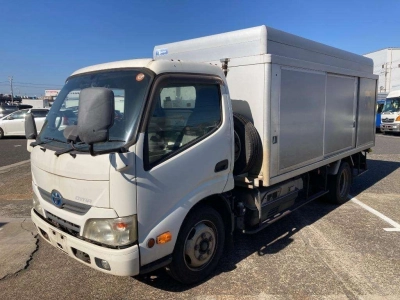 TOYOTA DYNA TRUCK