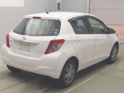 TOYOTA VITZ